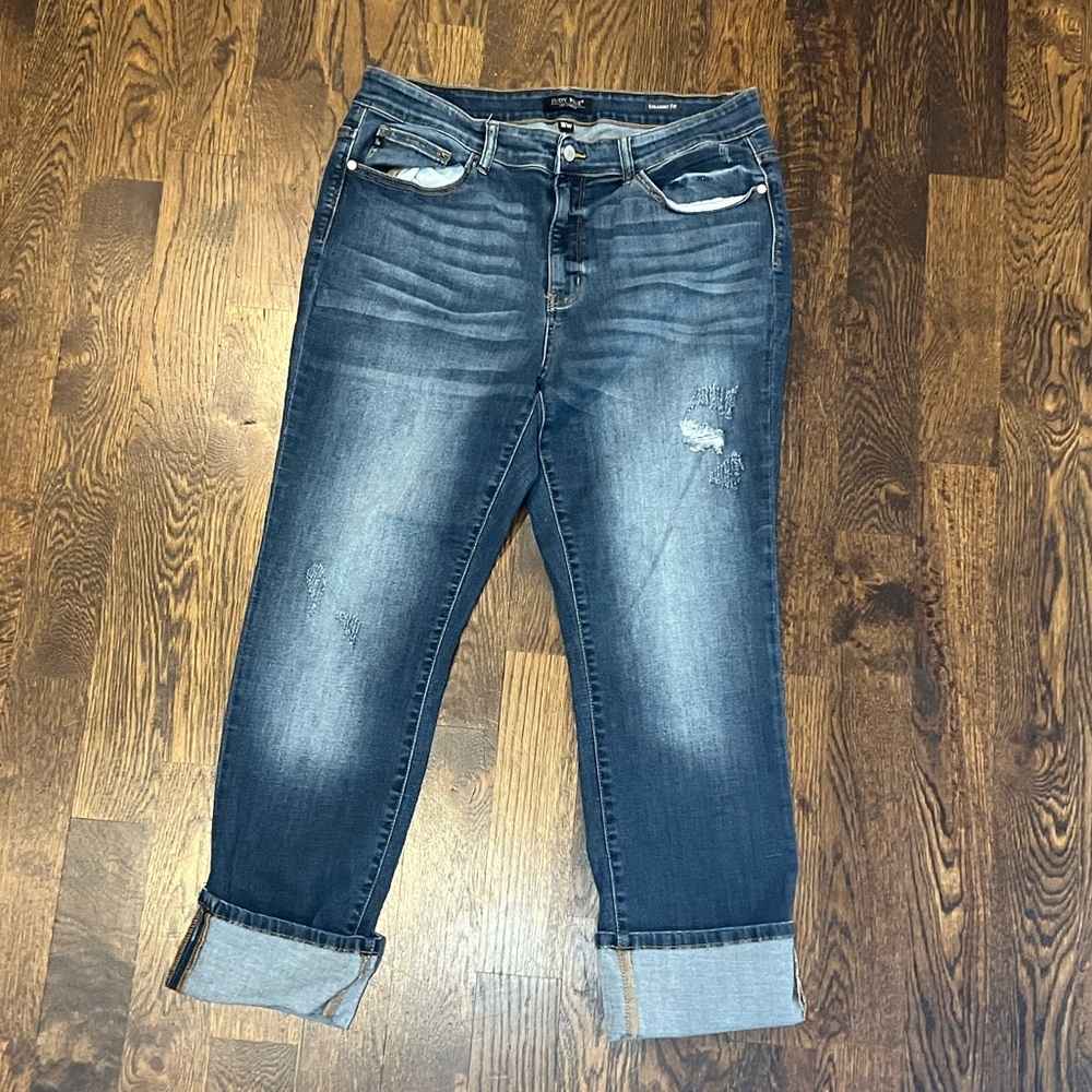 Judy Blue Straight Fit Cuffed jeans. 16W